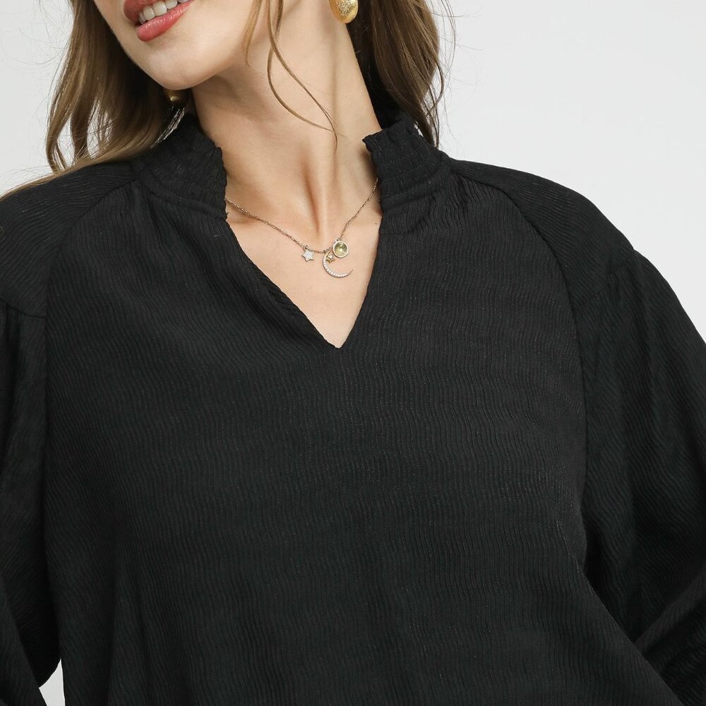 Umgee Textured V-Neck Blouse with‎ Balloon Sleeves - Picture 5 of 5